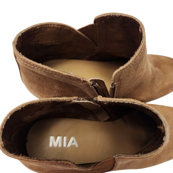 Mia Wedge Ankle Booties Tan Faux Suede Size 7.5 - Picture 5 of 14